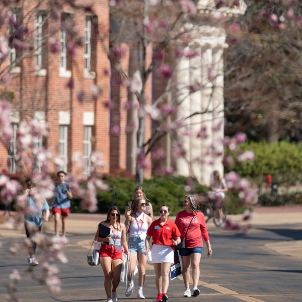 A tour of freshman on campus during spring. 